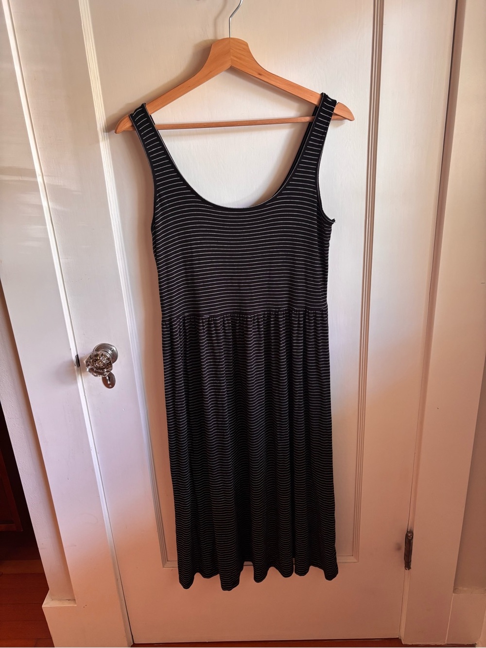GAP Black and White Striped Scoop Neck MIDI Dress